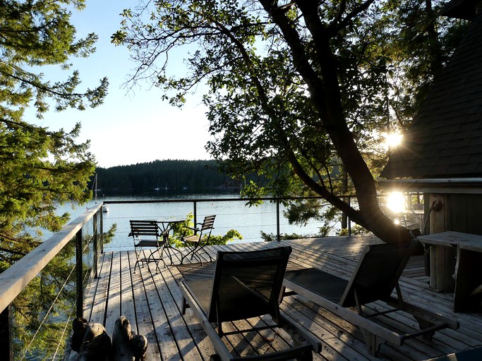 Cabins (Mansons Landing, British Columbia, Canada)