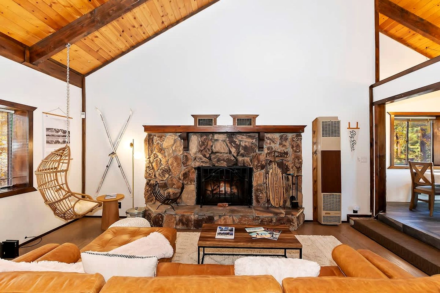 Cosmic Escape: Cabin with Fire Pit for Stargazers in California