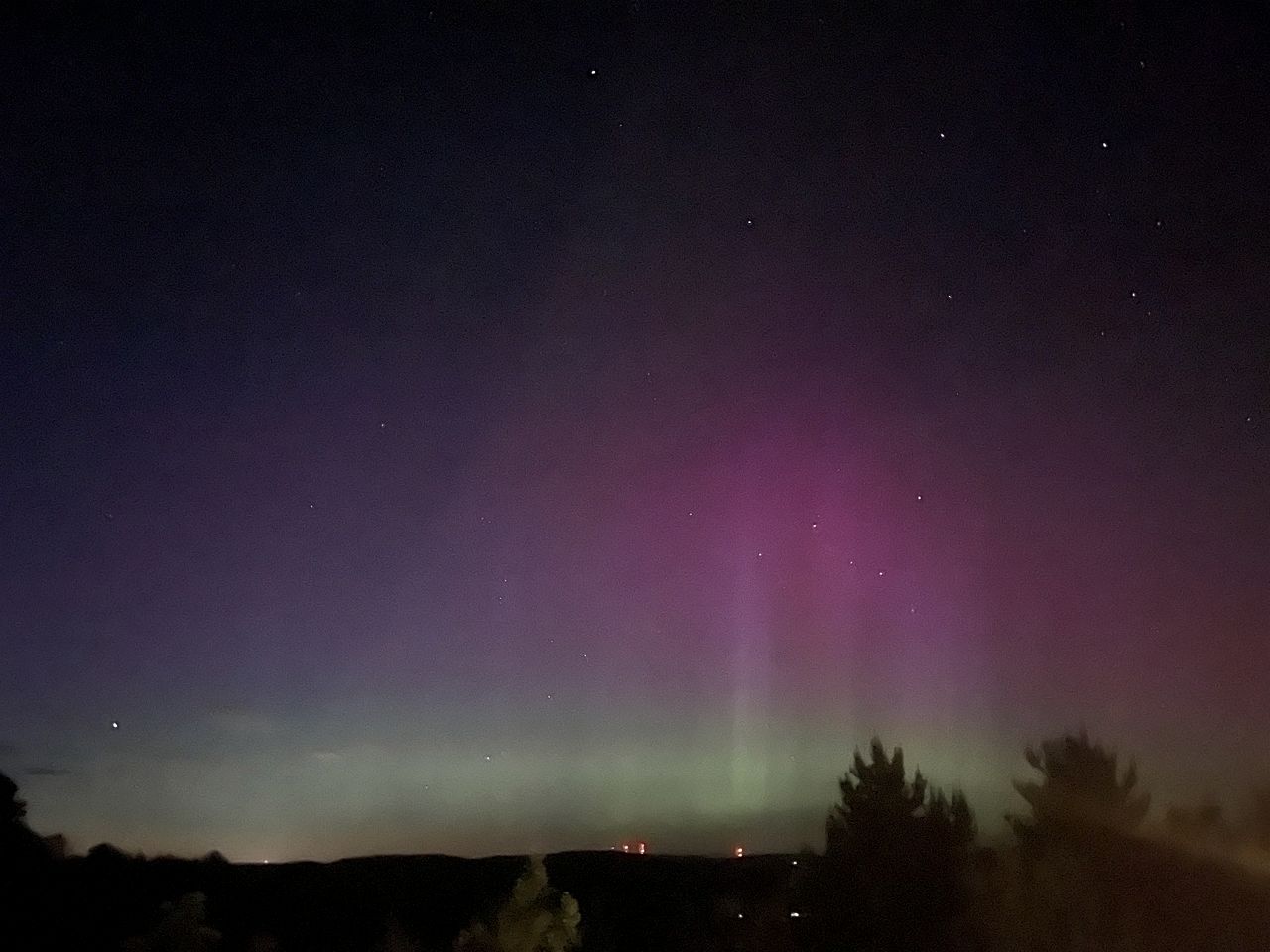 Cosmic Intimacy: Geodesic Dome Escape for Couples in a Dreamy Michigan Setting