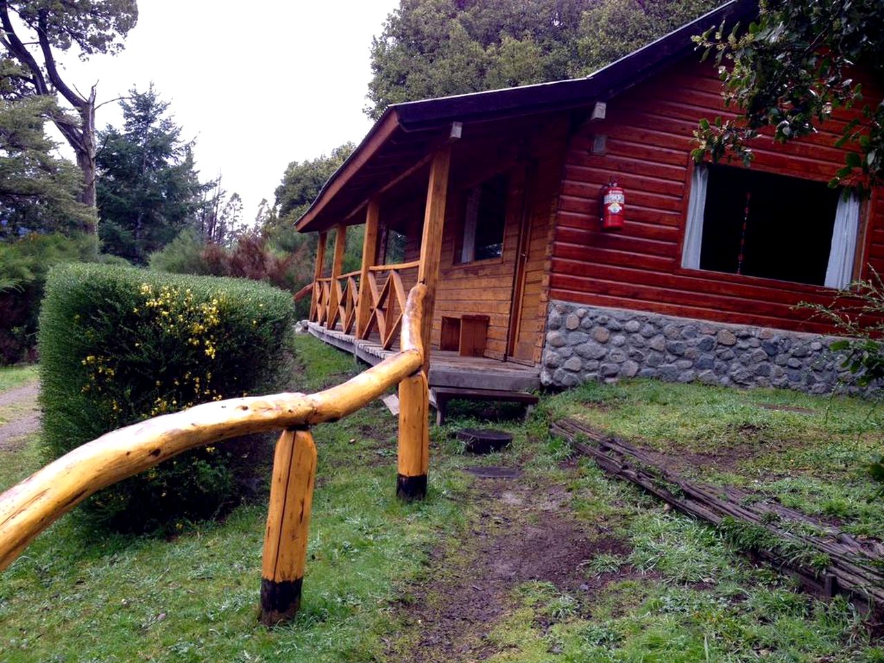 Pet-Friendly Cabin Rental with Free Breakfast in Nahuel Huapi National Park, Argentina