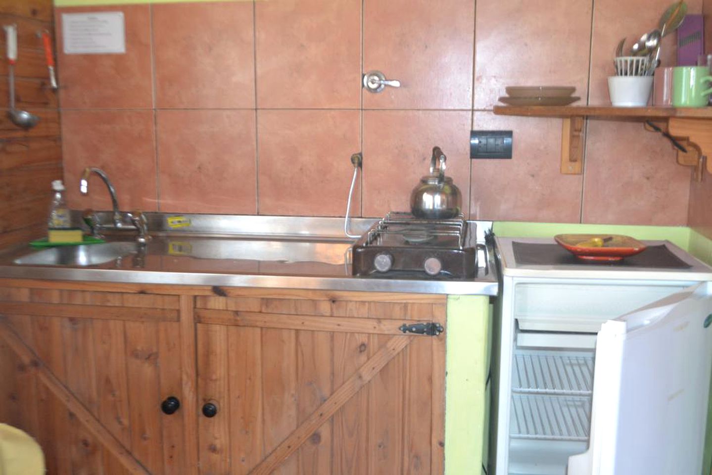 Romantic Lakeside Cabin for Two near the Beach in Villa Traful, Argentina