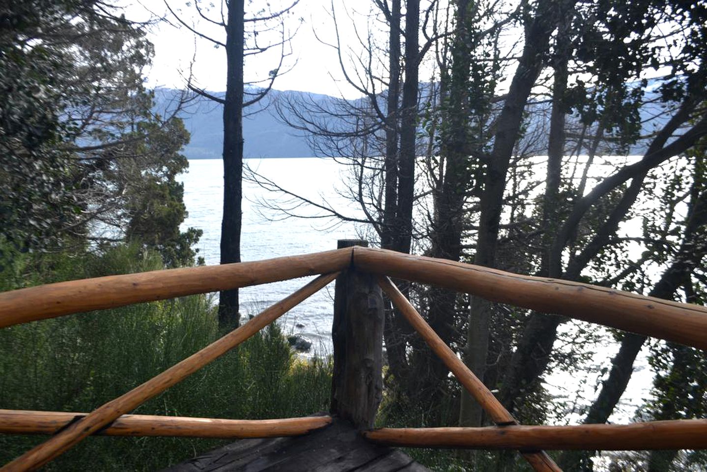 Romantic Lakeside Cabin for Two near the Beach in Villa Traful, Argentina