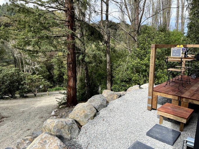Tiny Houses (New Zealand, Herbert, South Island)