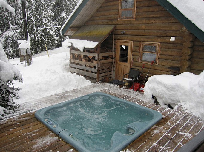 A-Frame Cabins (Columbia-Shuswap, British Columbia, Canada)