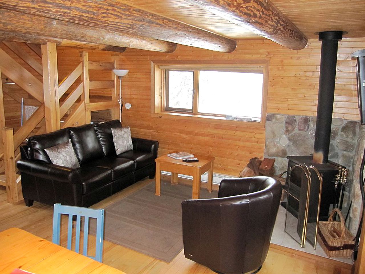 Cozy A-Frame Cabin Rental near Revelstoke Mountain, British Columbia