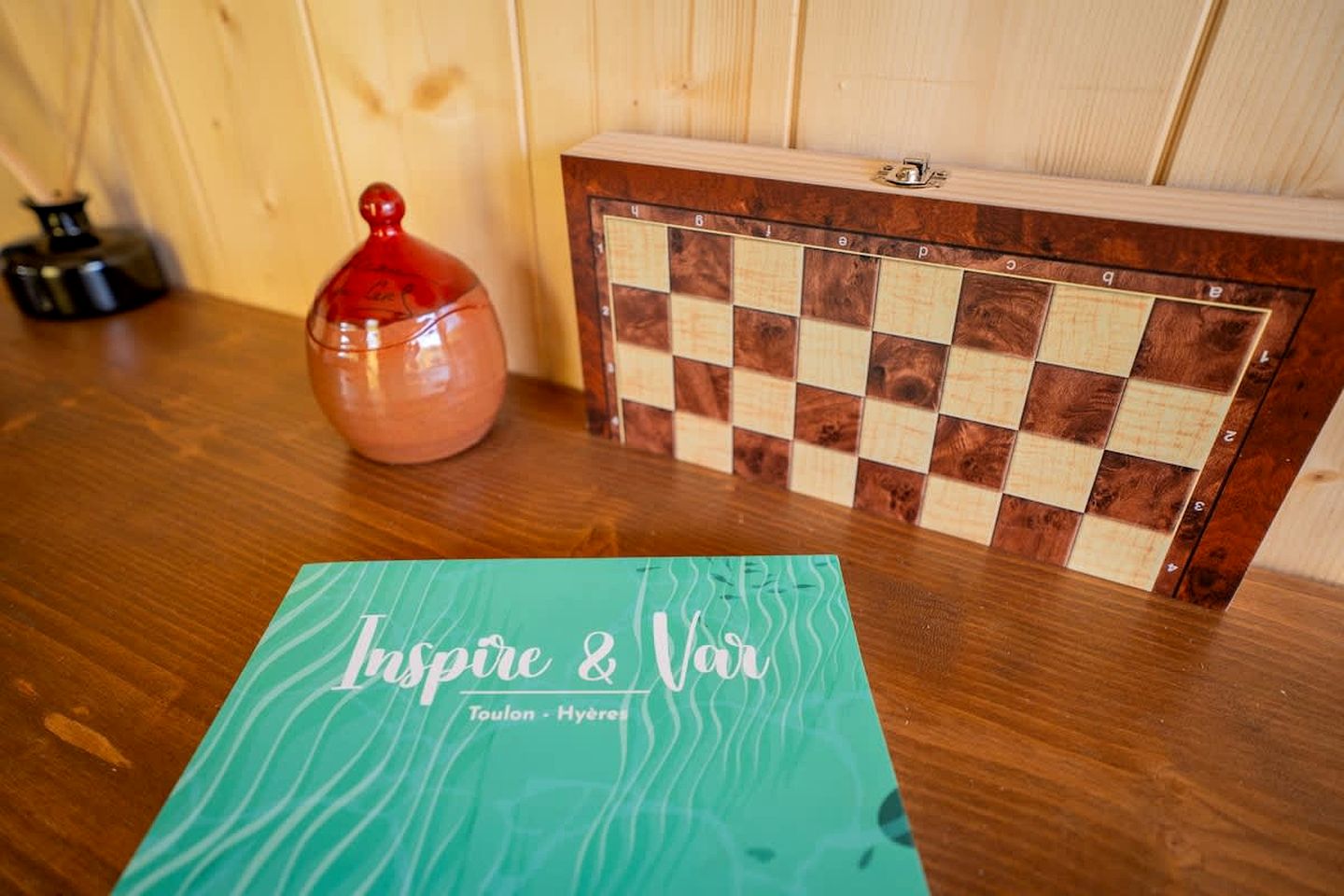 Secluded Tiny Home with Vineyard & Pond Views near the Beach, La Londe-les-Maures, France