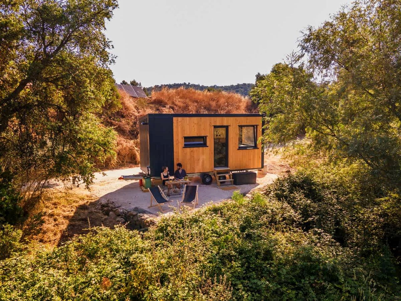 Secluded Tiny Home with Vineyard & Pond Views near the Beach, La Londe-les-Maures, France