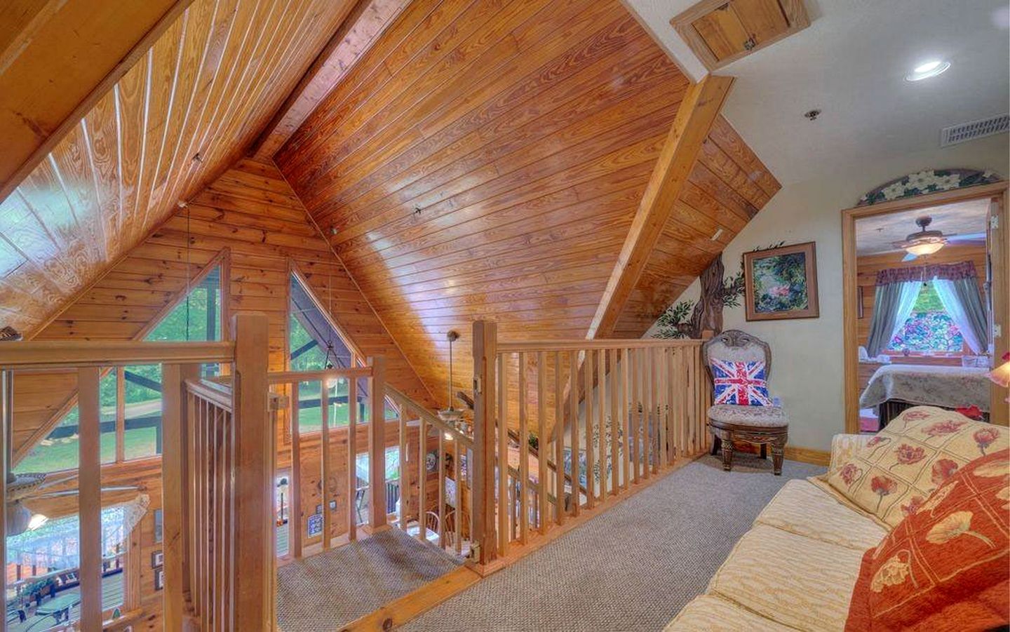 Charming Nautical-Themed Inn Room with Private Whirlpool & Lake Views Near Lake Helen, Florida