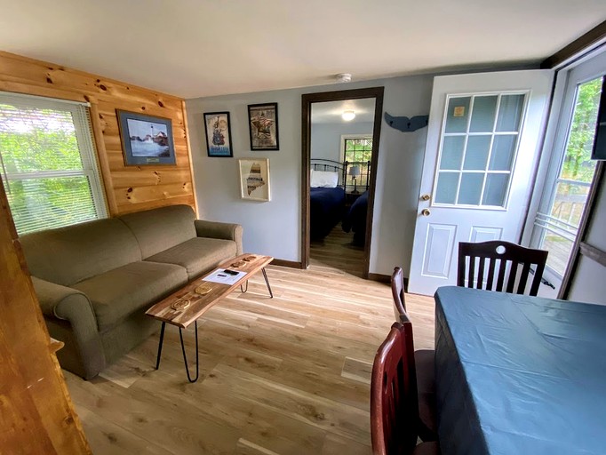 Cottages (United States of America, Lincolnville, Maine)