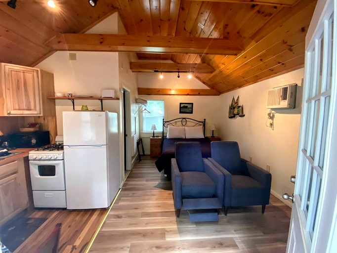 Cottages (United States of America, Lincolnville, Maine)