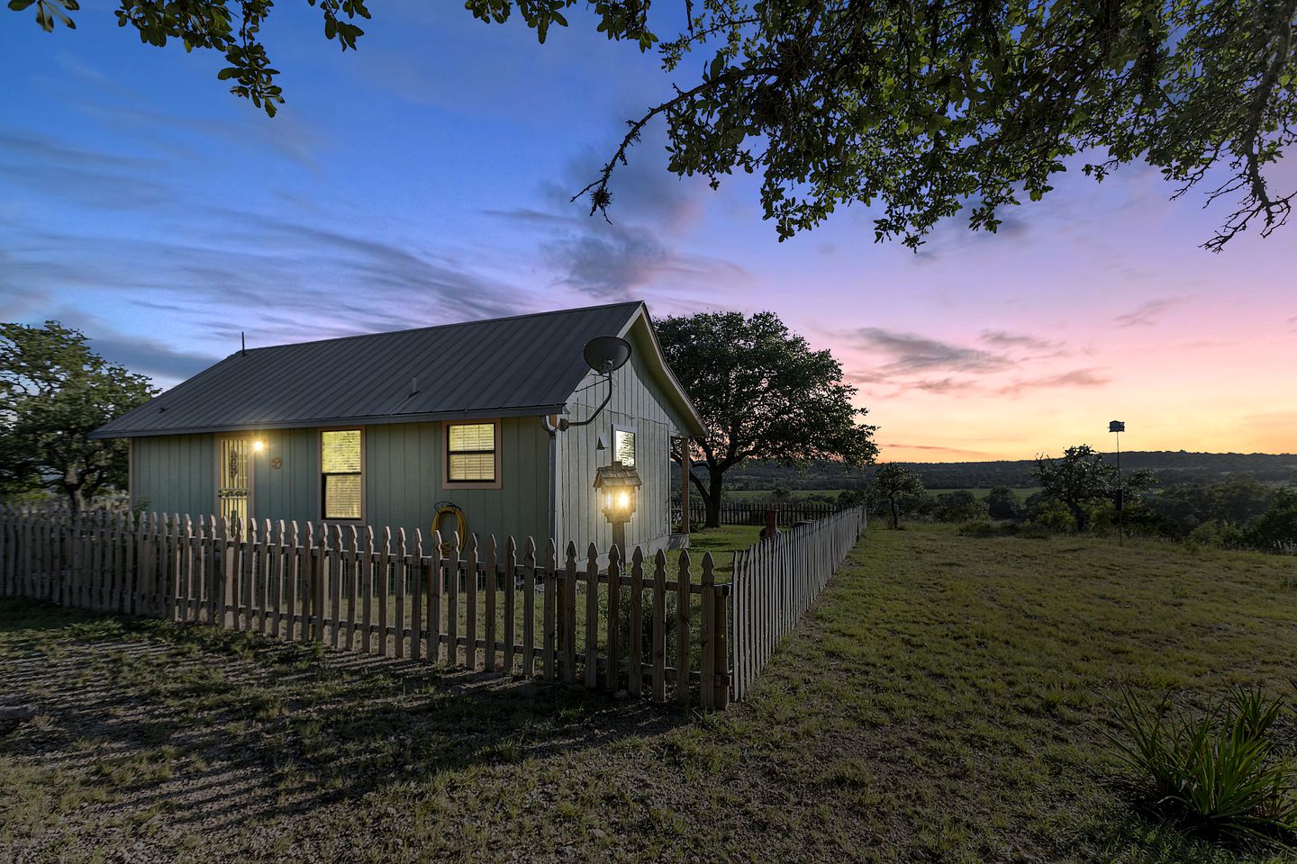 Secluded Pet Friendly Cabin in Fredericksburg, Texas