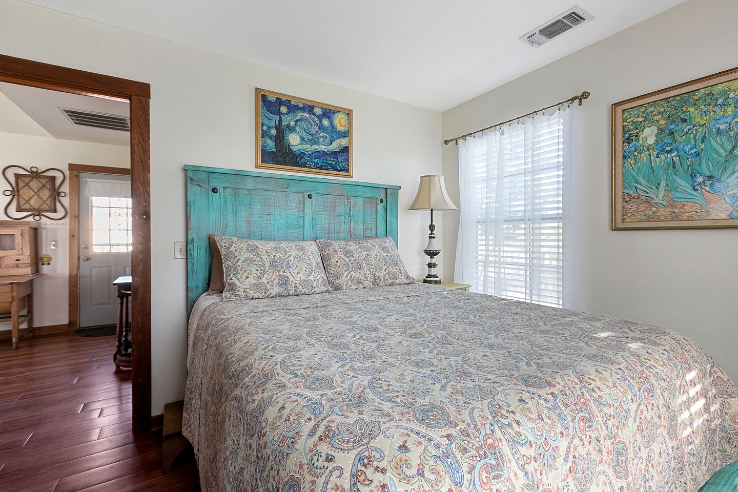 Secluded Pet Friendly Cabin in Fredericksburg, Texas