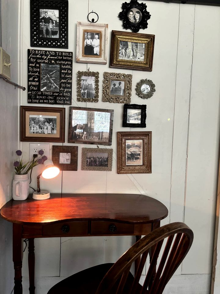 Cottage Charm: Unwind with Your Family in Lake Toxaway, NC