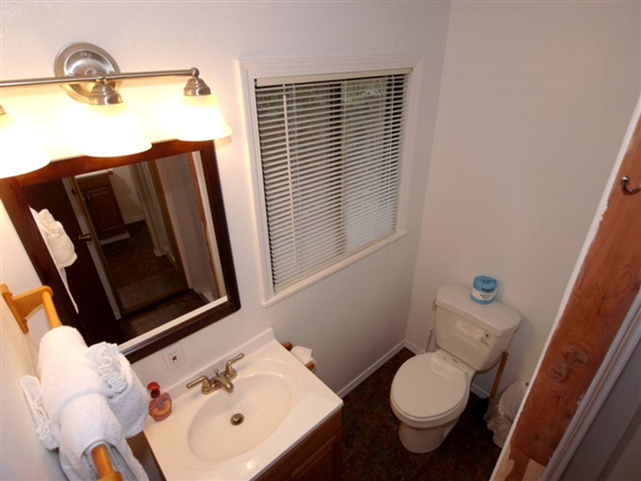 Pet-Friendly Cottage with a Wood-Burning Stove in Chugach National Forest, Alaska