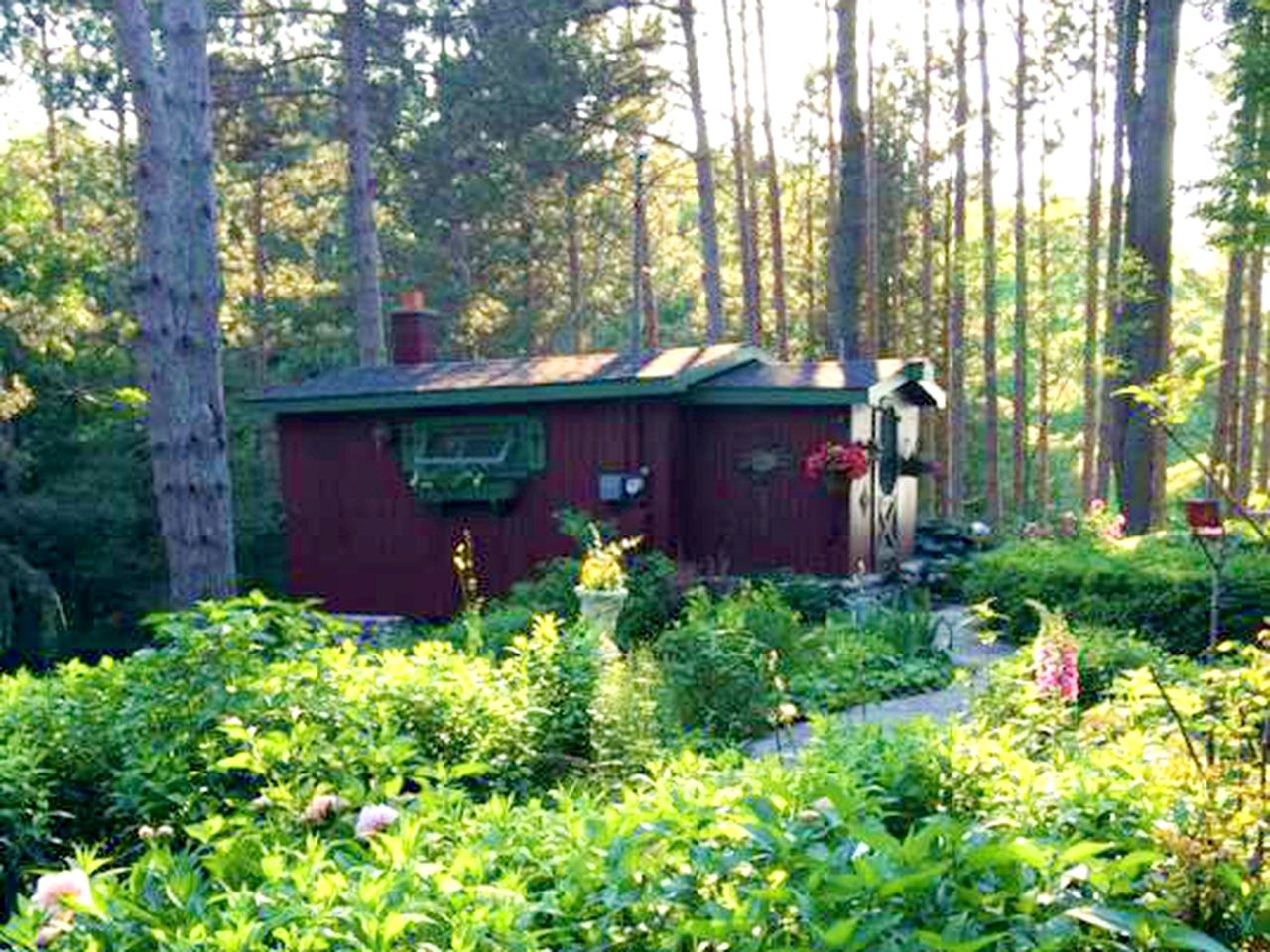 Cottage Guesthouse on Lakeview Lake, Michigan