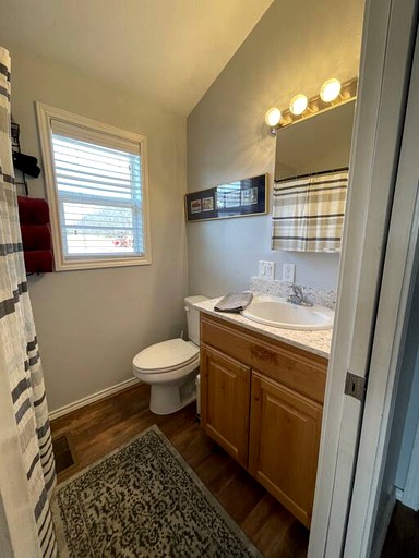 Cabins (United States of America, --, --)