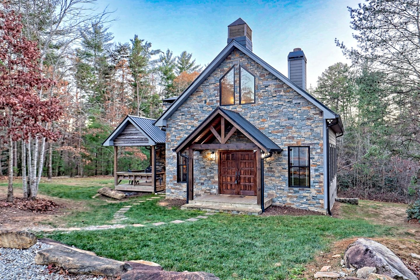 Luxurious Cottage Rental for an Amazing Family Getaway in Georgia