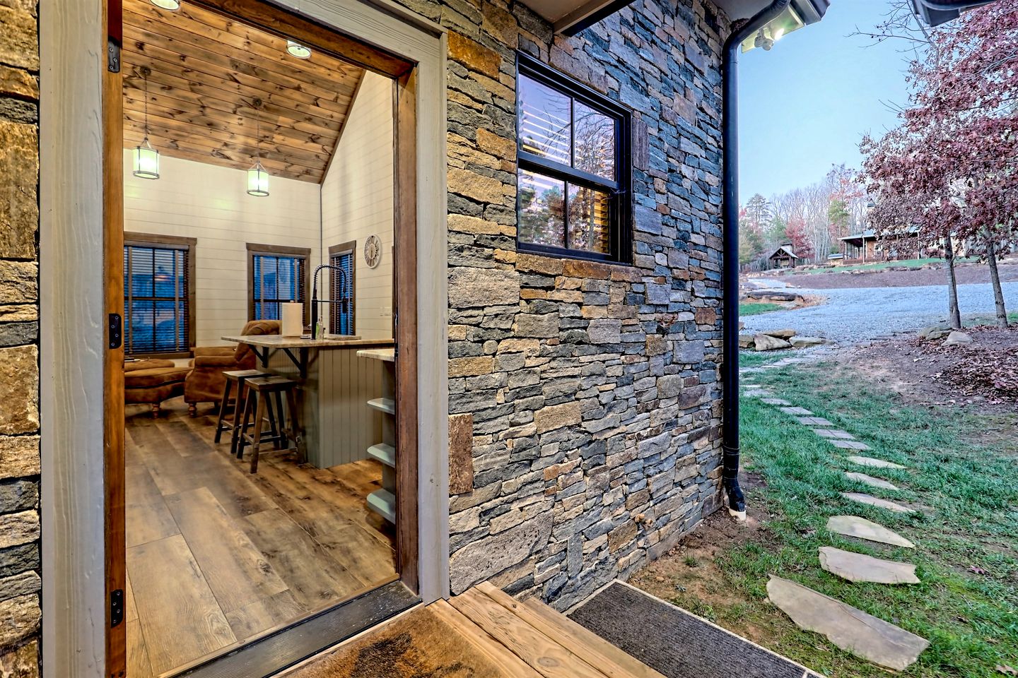 Luxurious Cottage Rental for an Amazing Family Getaway in Georgia