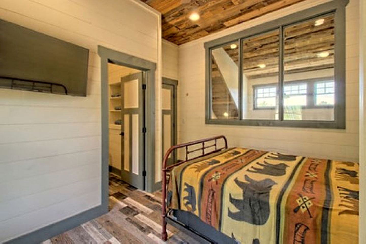 Stunning Cottage Rental Ideal for a Family to Go Glamping in Georgia
