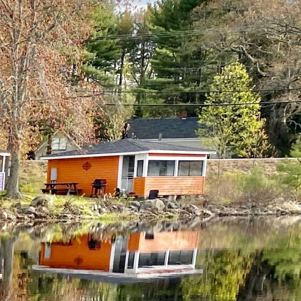 Cottages (United States of America, Northwood, New Hampshire)