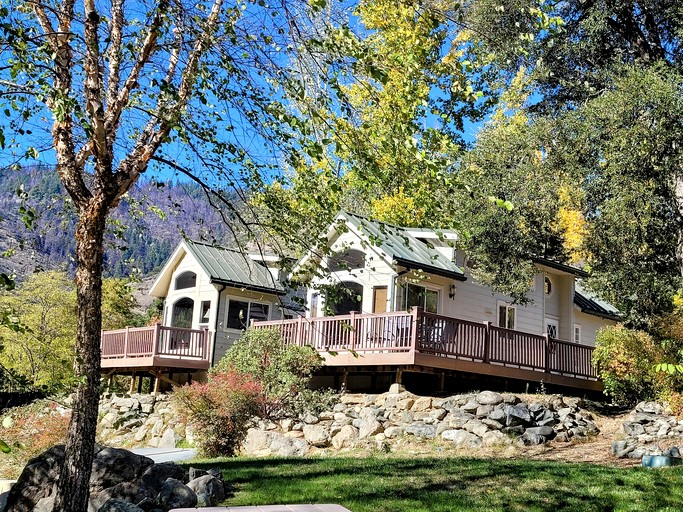 Vacation Rentals (United States of America, Big Flat, California)