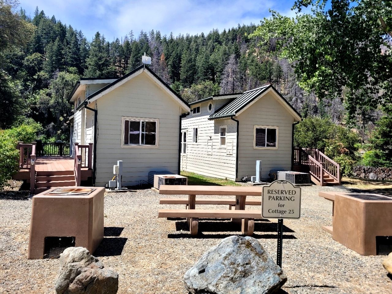 Charming Cottage Rental with Fabulous Views of the Trinity River in Northern California