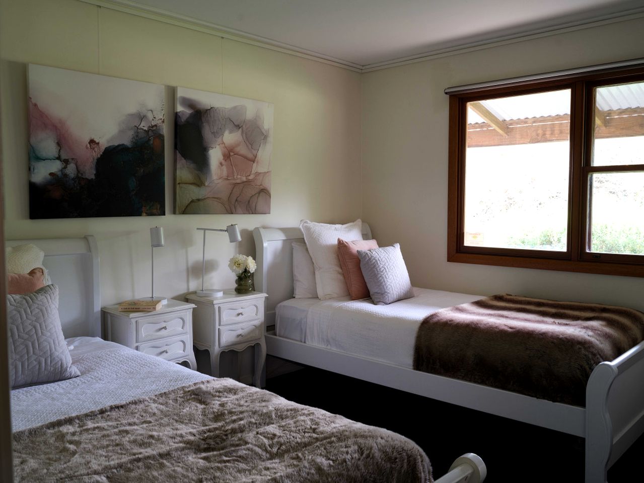 Spacious Cottage Rental on a Farm for Weekend Getaways in NSW