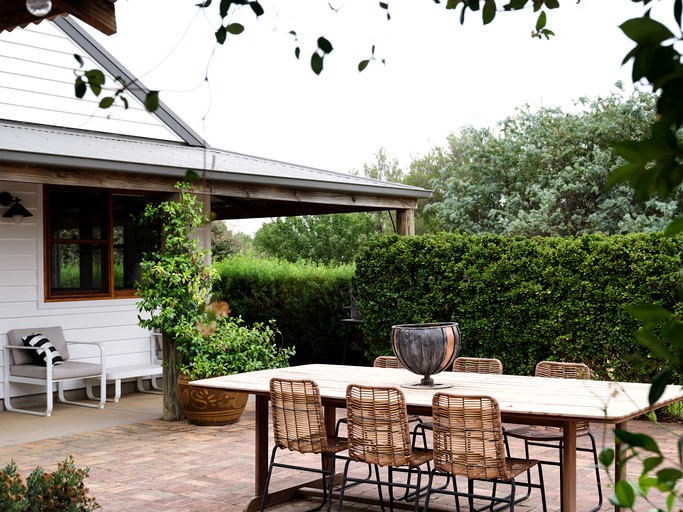 Cottages (Australia, Eurunderee, New South Wales)