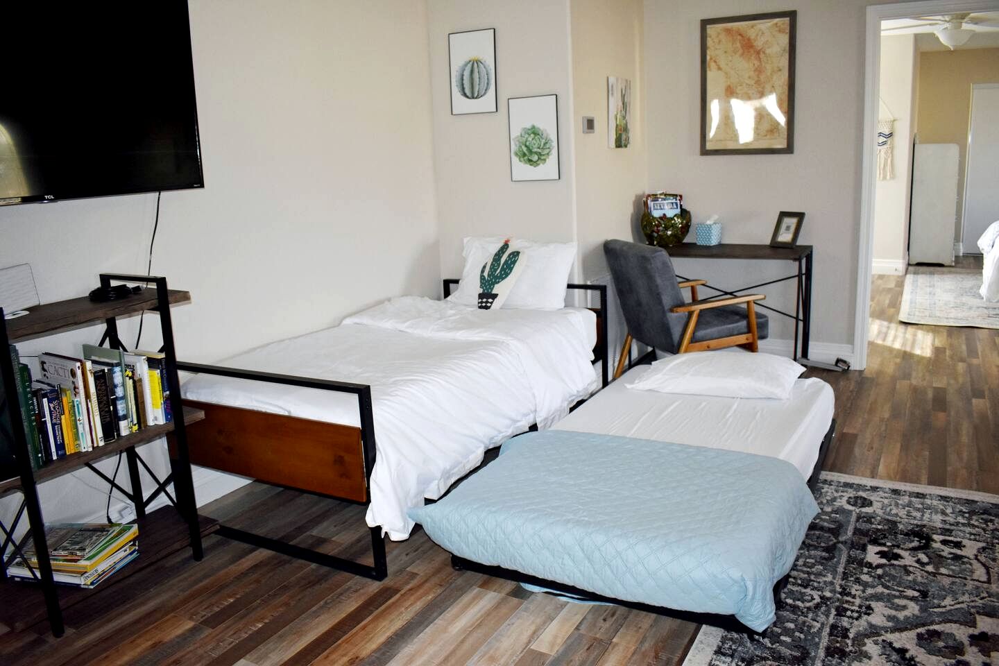 Comfortable Cottage Rental with Pool for Glamping in Nevada