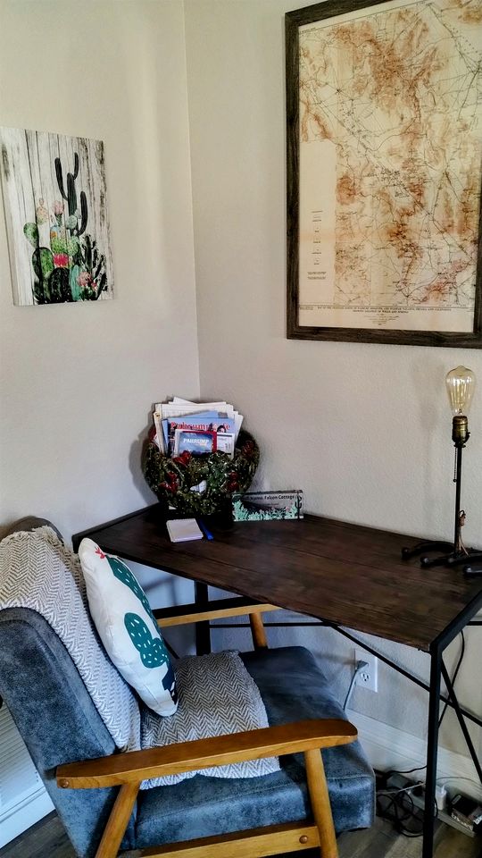 Comfortable Cottage Rental with Pool for Glamping in Nevada