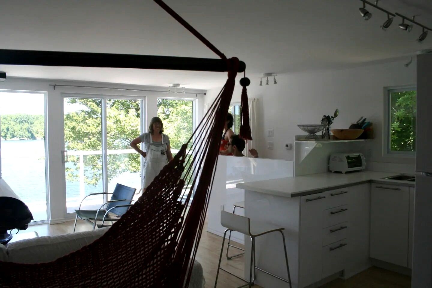 Stunning Upper Apartment in Cottage Rental on a Lake Resort near Kingston, Ontario