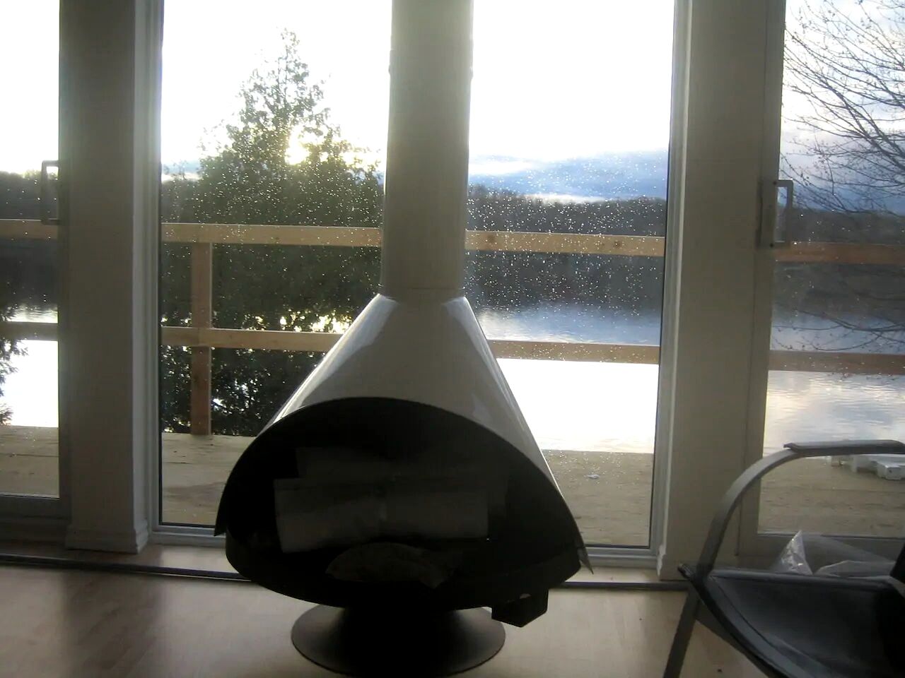 Stunning Upper Apartment in Cottage Rental on a Lake Resort near Kingston, Ontario