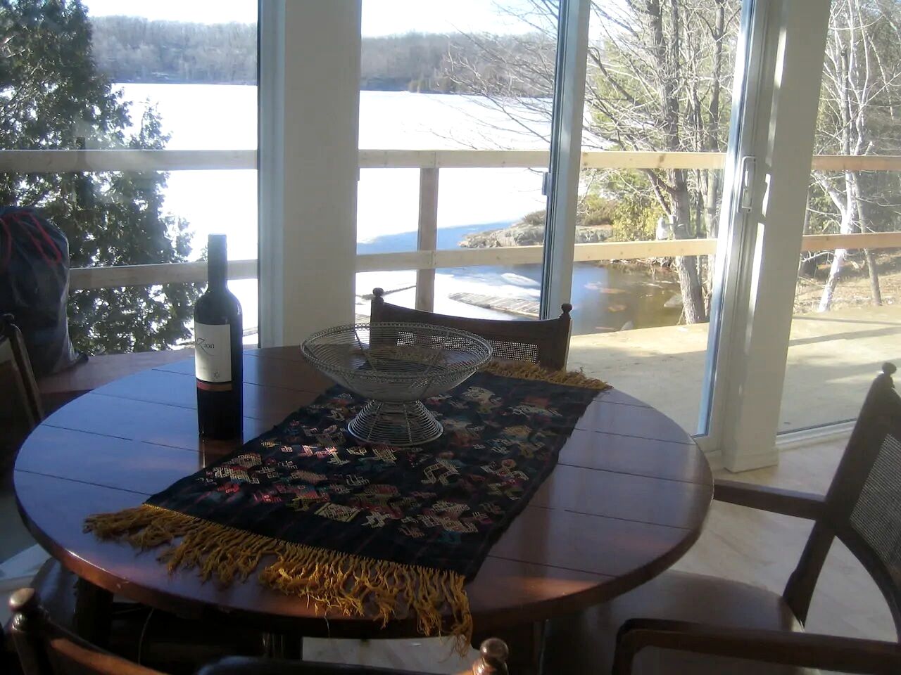 Stunning Upper Apartment in Cottage Rental on a Lake Resort near Kingston, Ontario