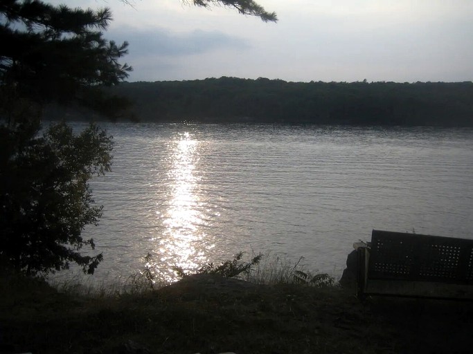 Cottages (Canada, Godfrey, Ontario)