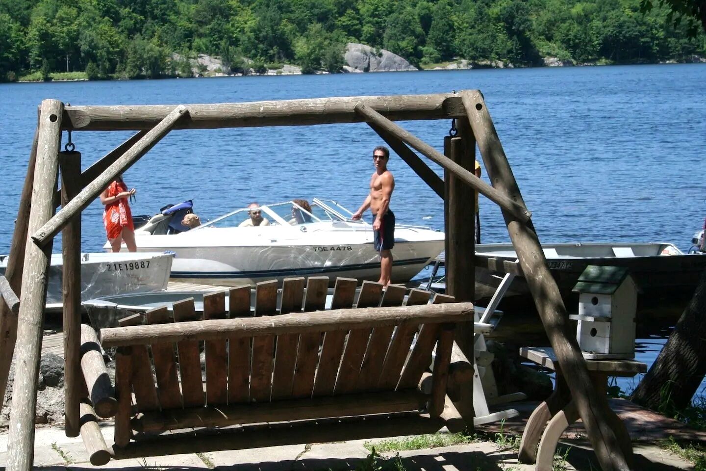 Stunning Upper Apartment in Cottage Rental on a Lake Resort near Kingston, Ontario