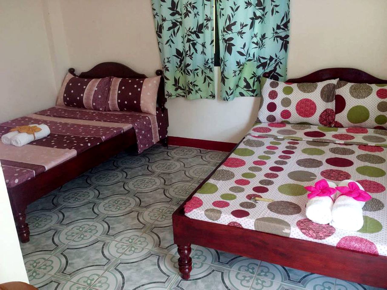 Unique Vacation Rental for 14 Guests on the Beach in Patar, Philippines