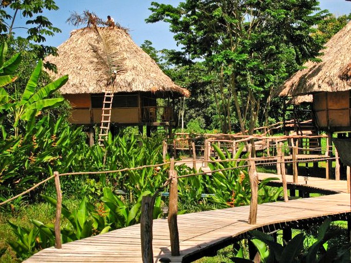 Huts (Punta Gorda, Toledo, Belize)