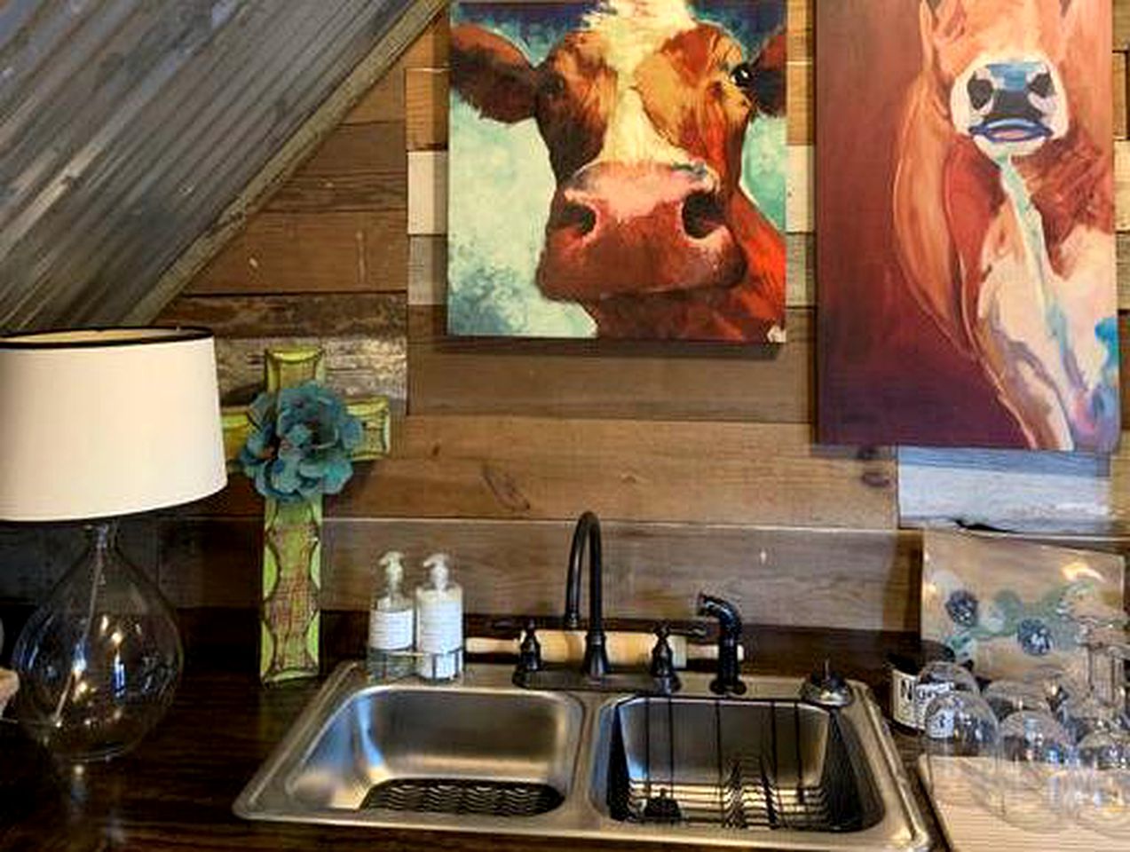 Charming Converted Barn Rental for Family Getaway in Washington, Arkansas