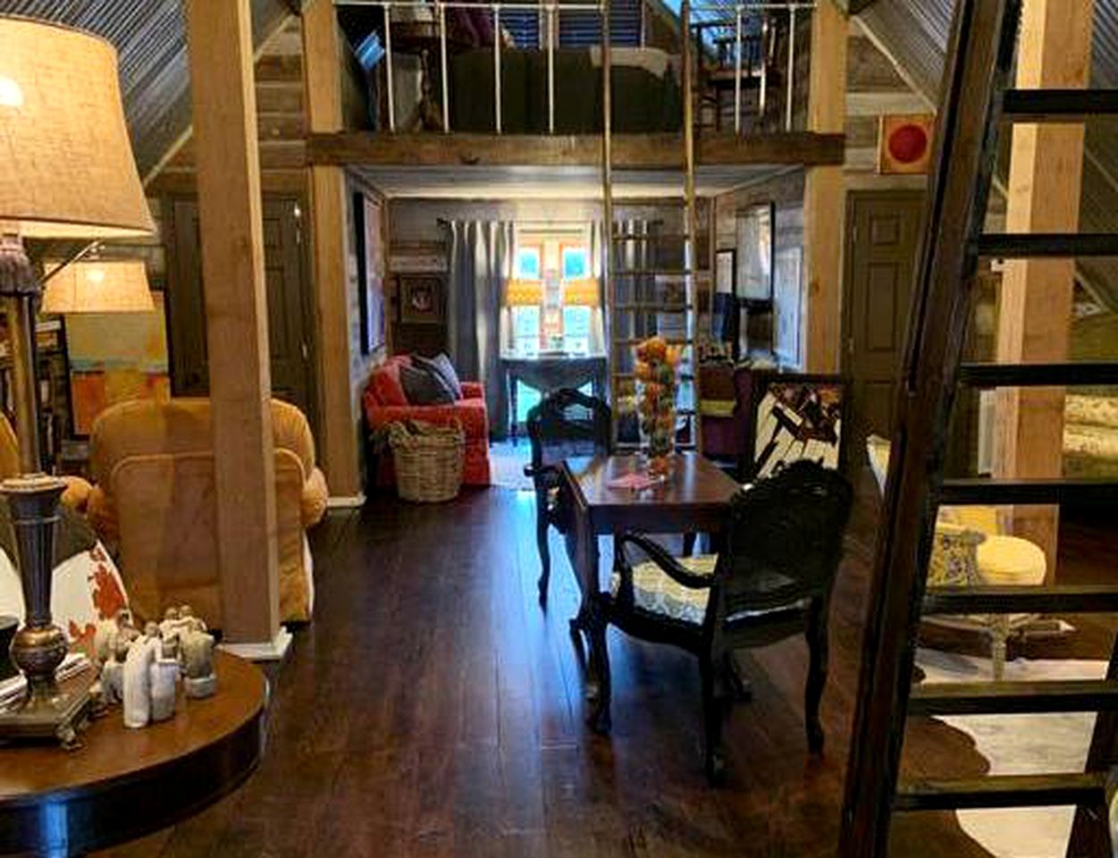 Charming Converted Barn Rental for Family Getaway in Washington, Arkansas