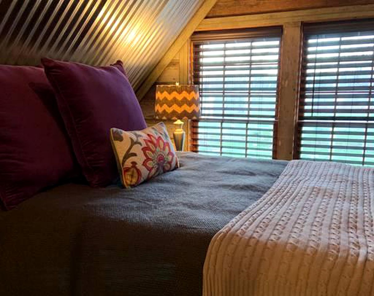 Charming Converted Barn Rental for Family Getaway in Washington, Arkansas