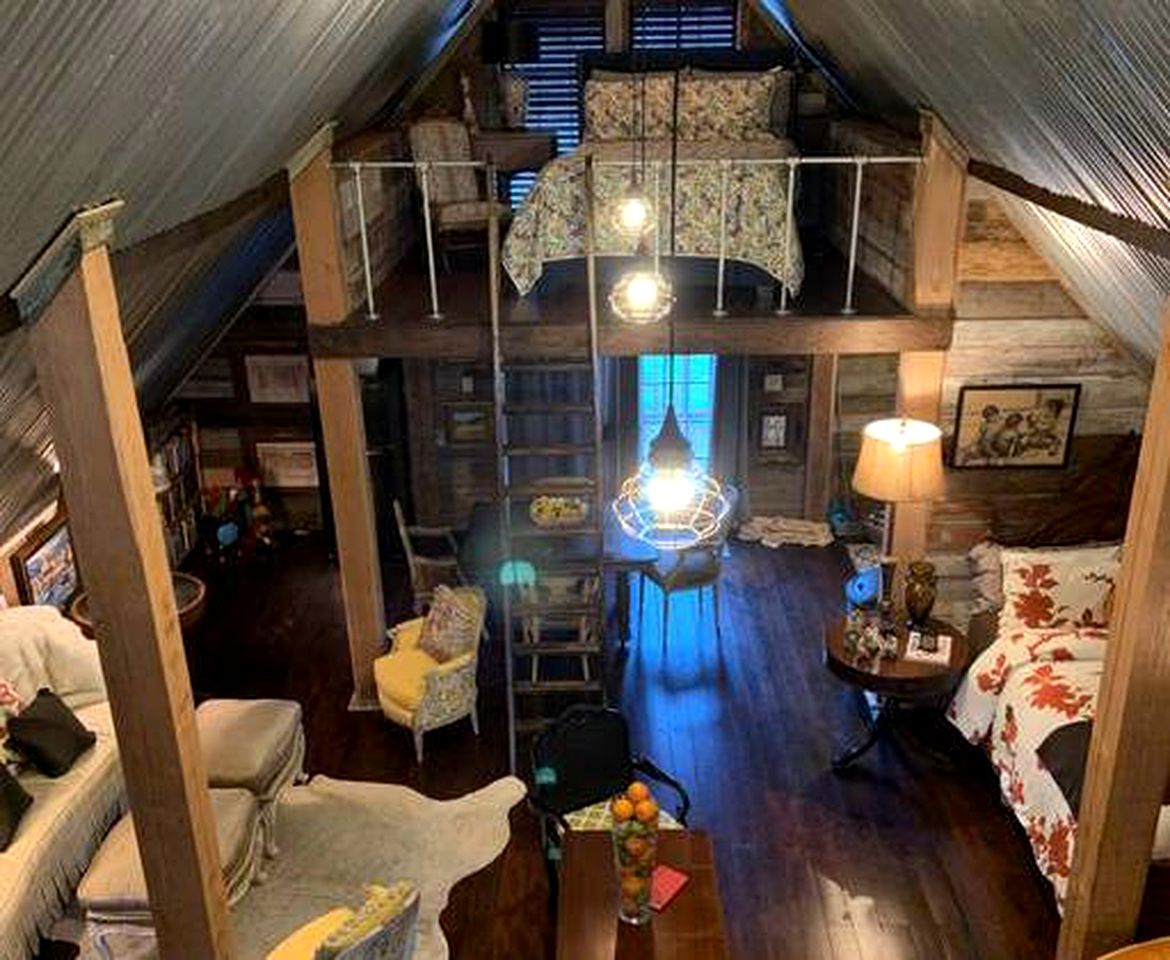 Charming Converted Barn Rental for Family Getaway in Washington, Arkansas