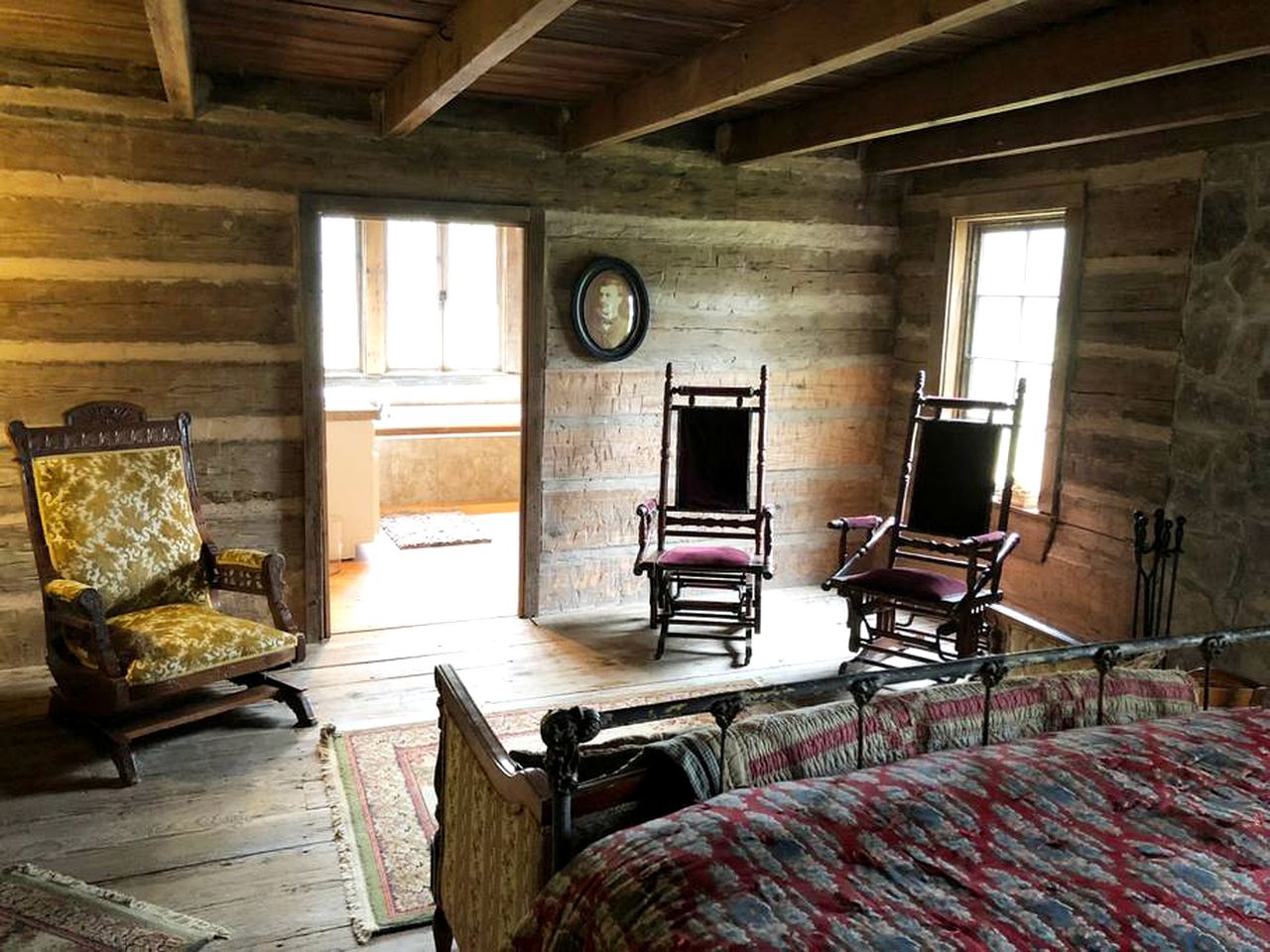 Historical Log Cabin for a Glamping Getaway in Washington, Arkansas