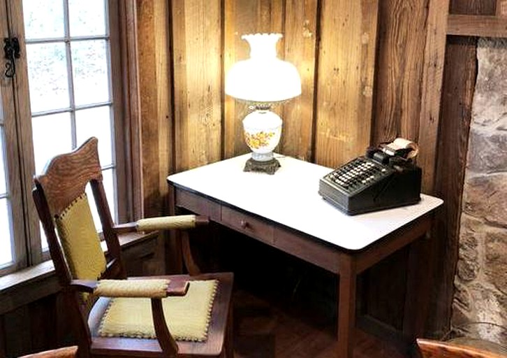 Log Cabins (Washington, Arkansas, United States)