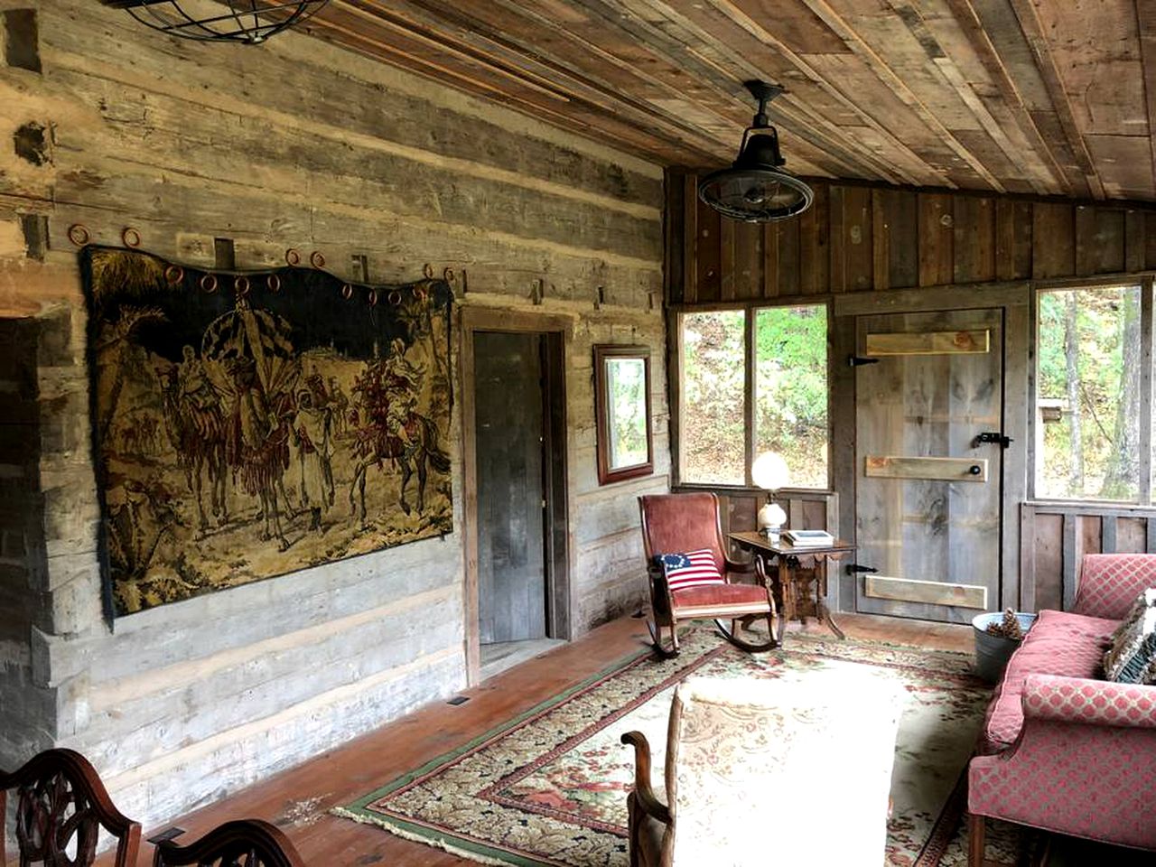 Rustic Log Cabin Rental for a Group Getaway near Prescott, Arkansas