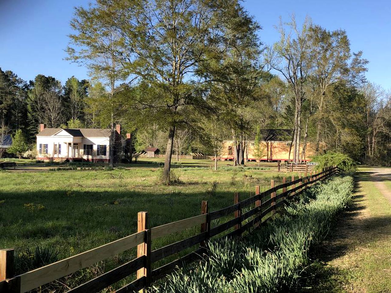 Log Cabin Rental on a Farm in Historic Washington State Park, Arkansas