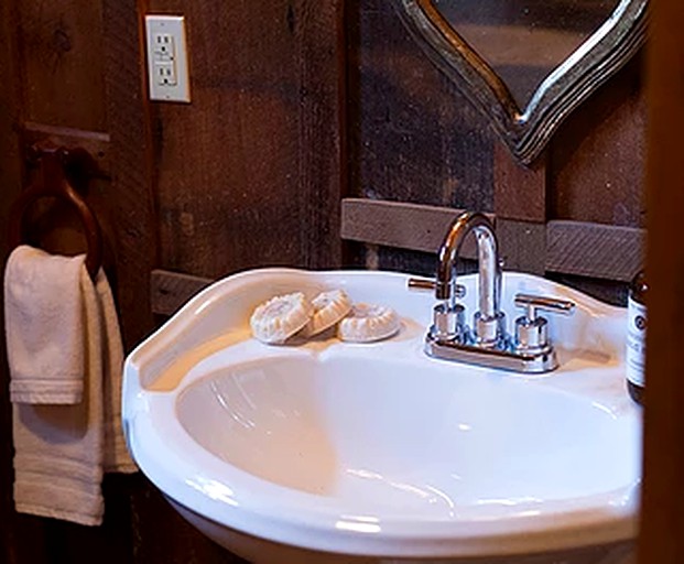 Log Cabins (Washington, Arkansas, United States)