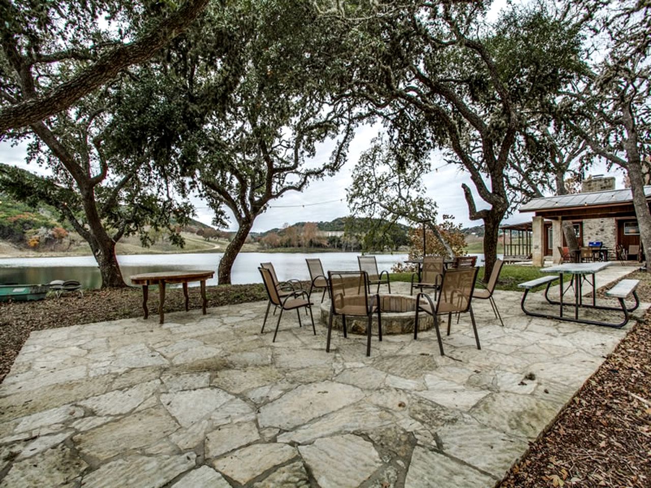 Country Getaway on Masters Lake in Boerne, Texas