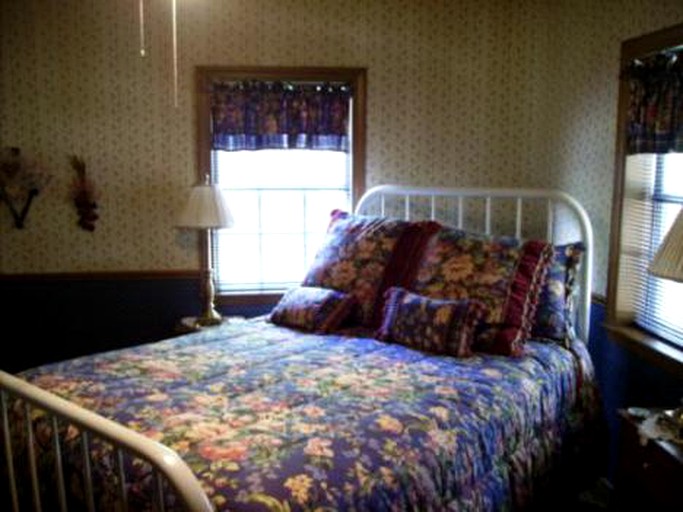 Cottages (Breaux Bridge, Louisiana, United States)