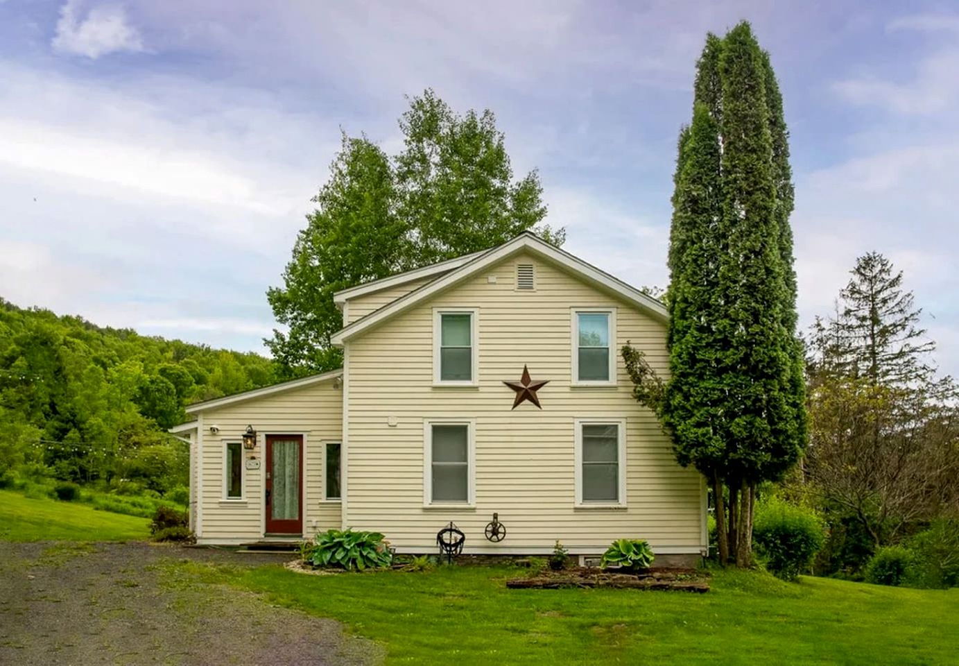 Elegant Farmhouse Getaway with Meadow Views & Outdoor Space in Treadwell, New York