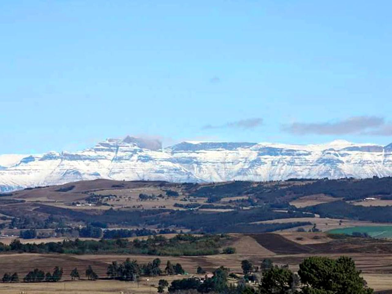 Luxury Cottage Rental with Gorgeous Views near Kamberg Nature Reserve, South Africa